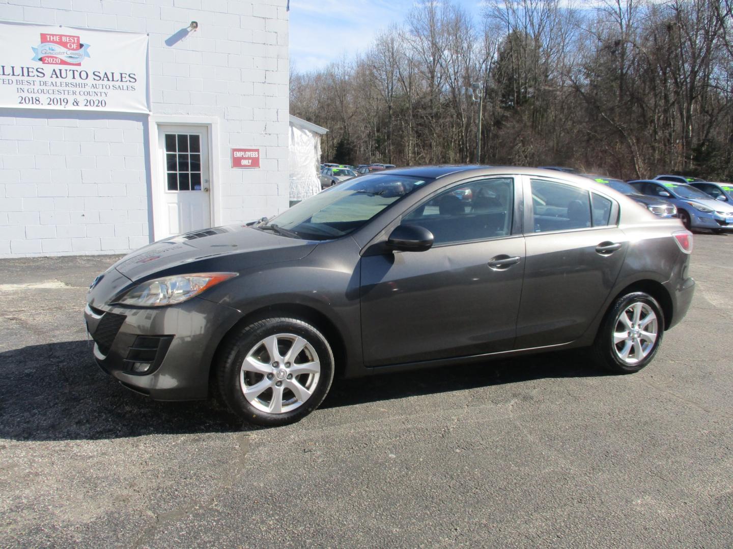 2010 GRAY Mazda MAZDA3 (JM1BL1SG7A1) , AUTOMATIC transmission, located at 540a Delsea Drive, Sewell, NJ, 08080, (856) 589-6888, 39.752560, -75.111206 - Photo#1